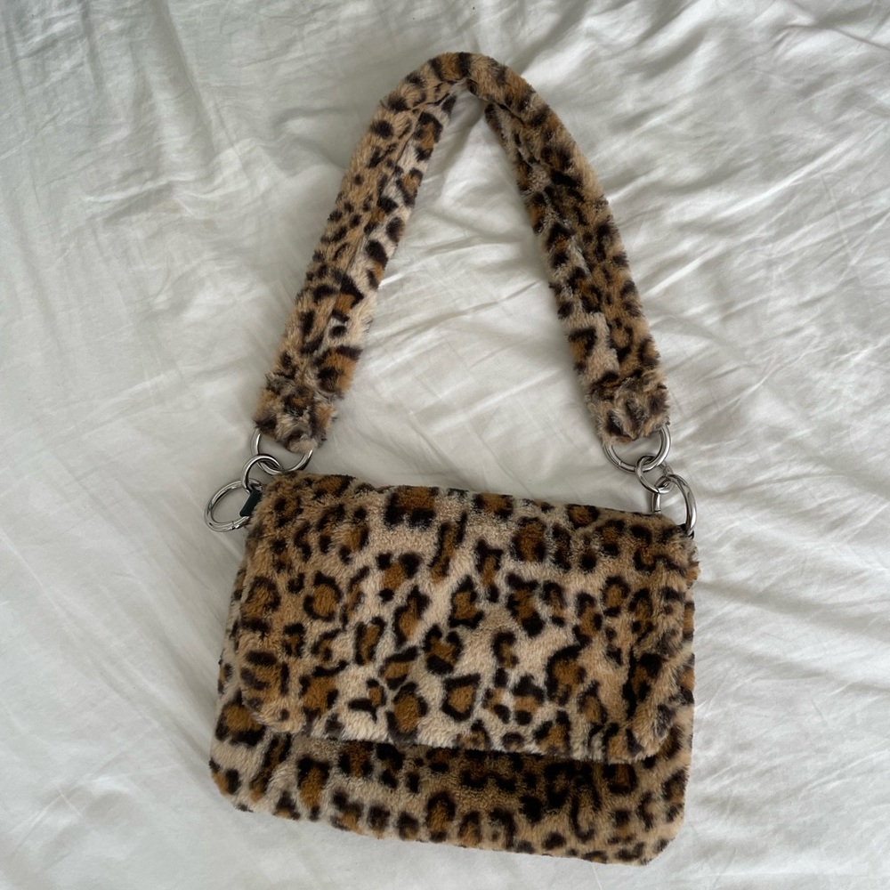 Faux Fur leopard print bag